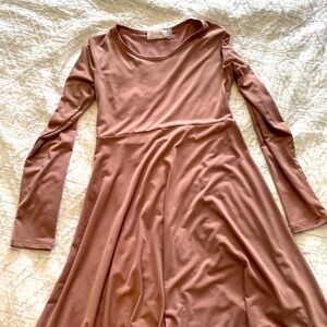 Blume maternity dress in a blush color size 4